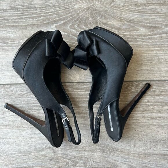 Vera Wang Lavender Black Satin Bows Platform Pump - Picture 10 of 16
